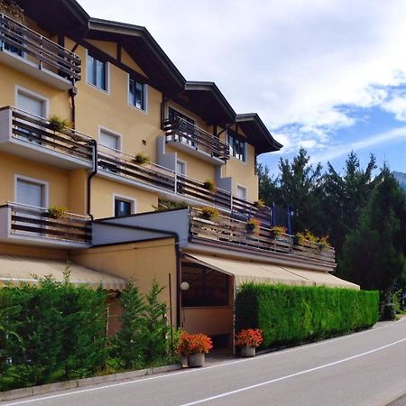 Hotel Dolomiti Levico Terme Extérieur photo