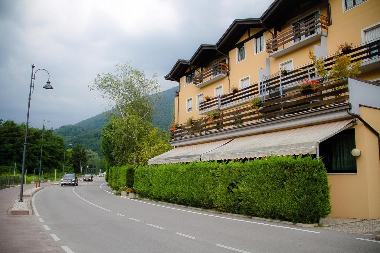 Hotel Dolomiti Levico Terme Extérieur photo