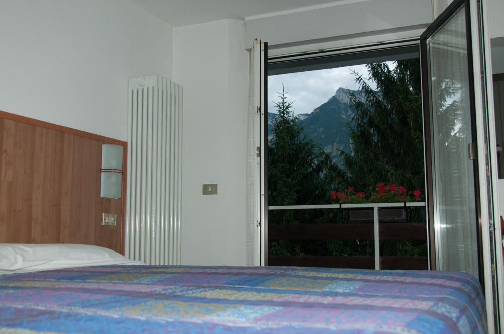 Hotel Dolomiti Levico Terme Extérieur photo